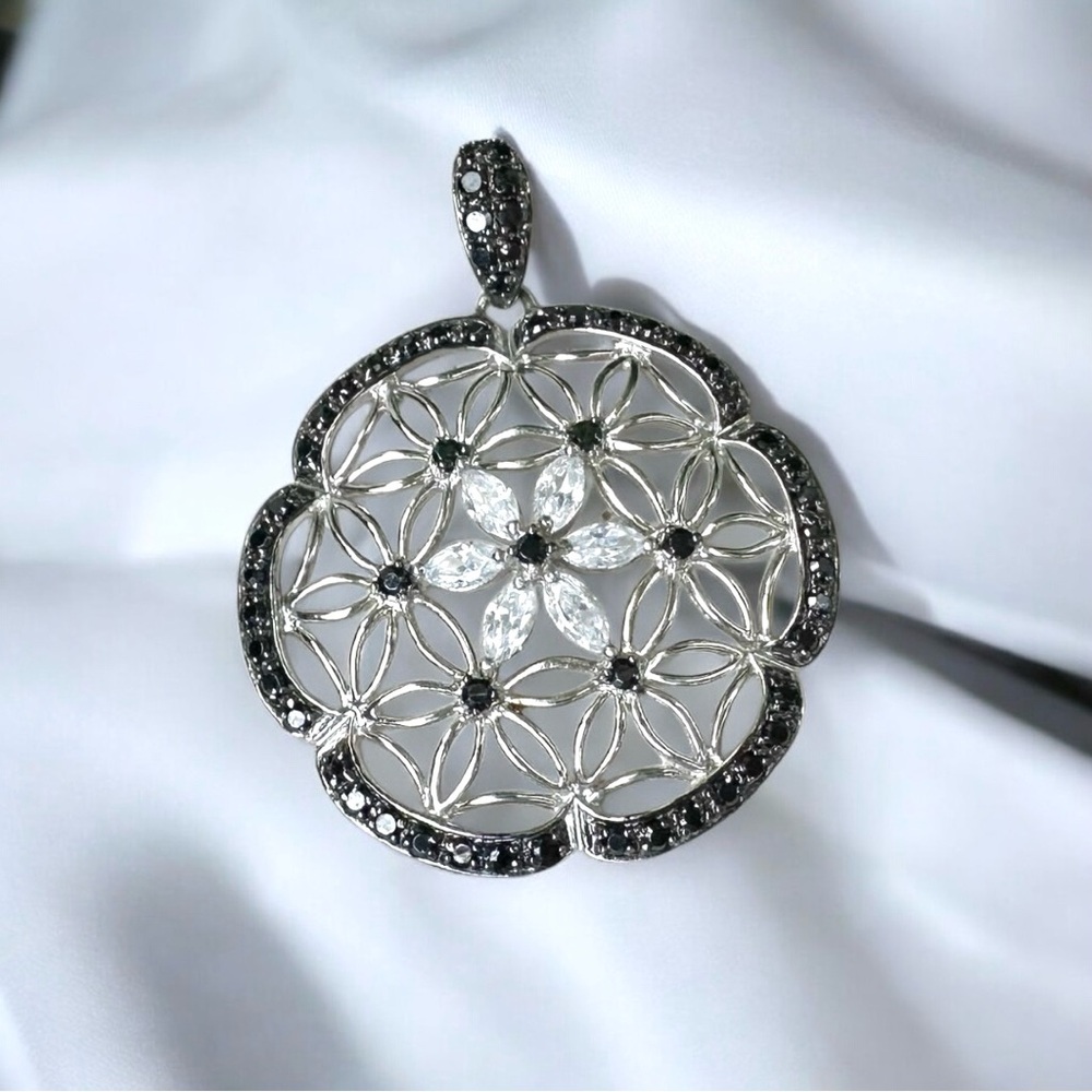 🤍Ross-Simons Sterling Filigree Floral Medallion Pendant